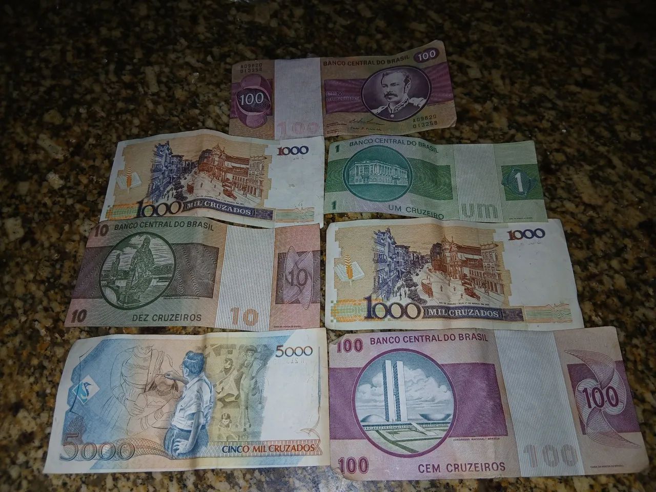 Notas de dinheiro antigas  - Foto 2