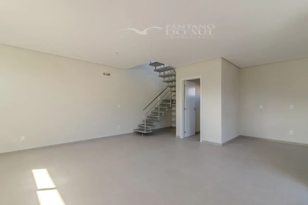 Casa com 02 dormitórios e 01 suíte - Balneário dos Açores - Foto 5