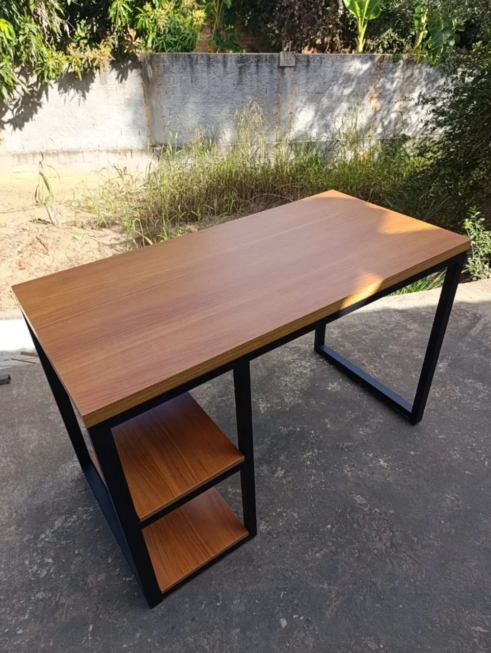 Mesa estilo industrial Escritório Home office - Foto 3