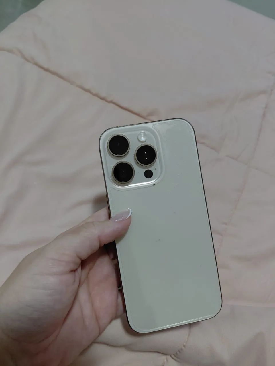 Iphone 16 pro 256gb - desert - Foto 3