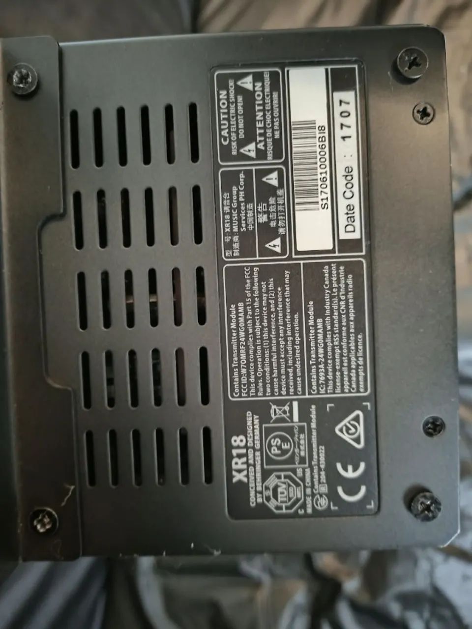 Mesa de Som Digital / Interface Behringer XR18 AIR - Foto 3
