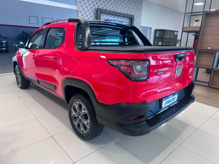 Fiat Strada Volcano 1.3 Flex 8V CD 2022 - Foto 5