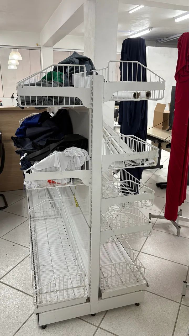 Gôndola Dupla com Cestos Aramados Ferro Branco - Foto 2