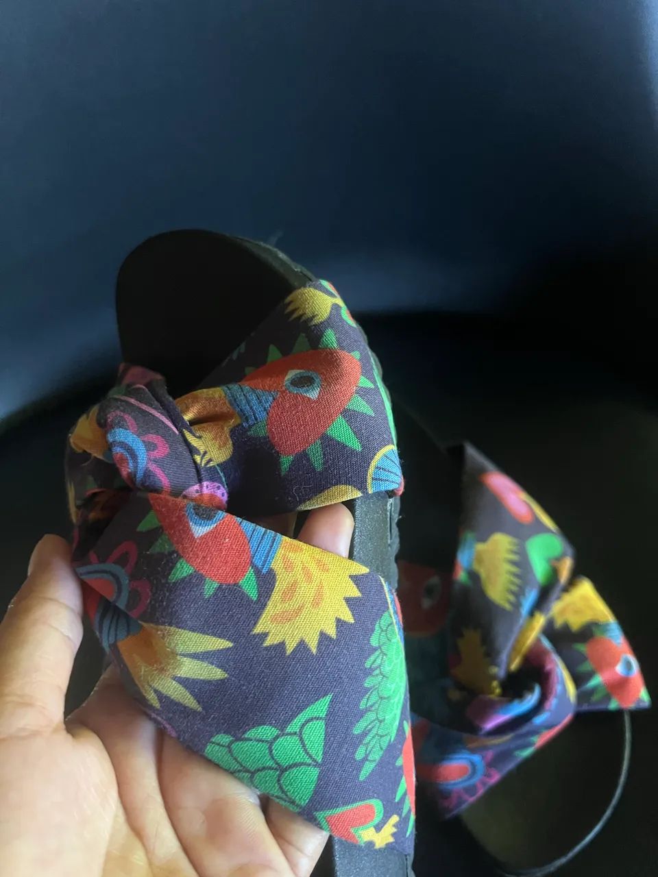 Sandália estampada tamanho 34