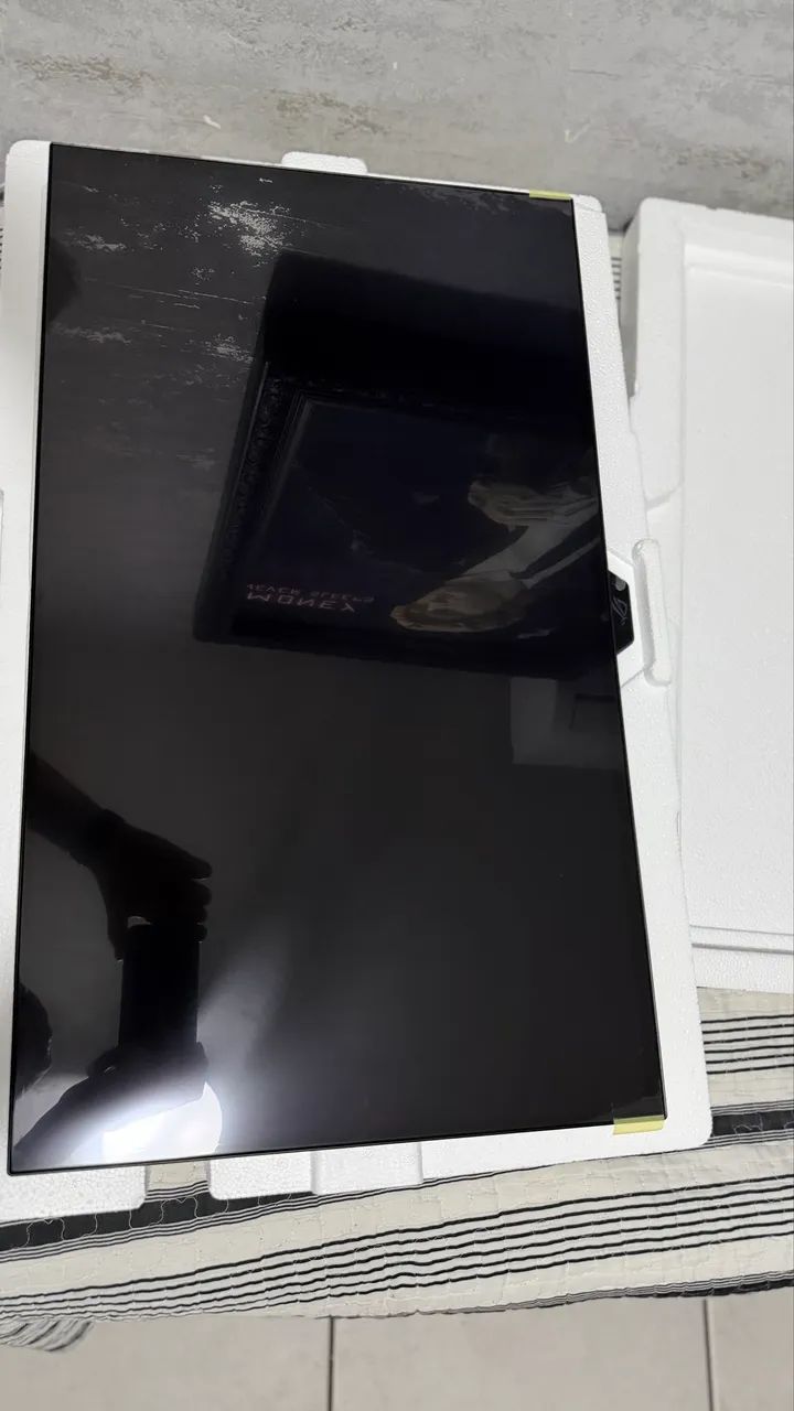 Monitor asus rog atrix 27 oled - Foto 2