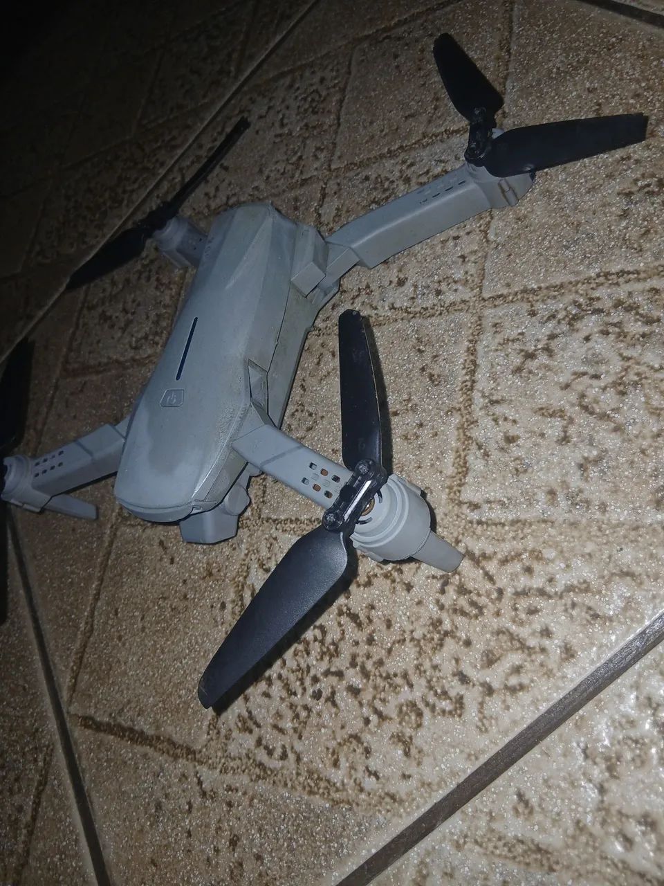 Drone quadricóptero dobrável - Foto 2