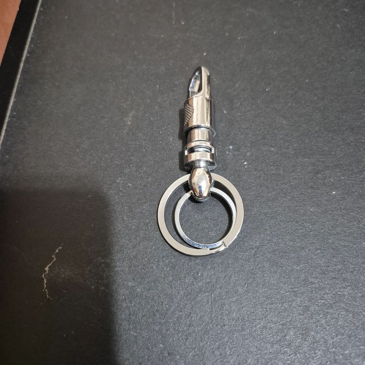 Chaveiro de metal tipo mosquetão  - Foto 2