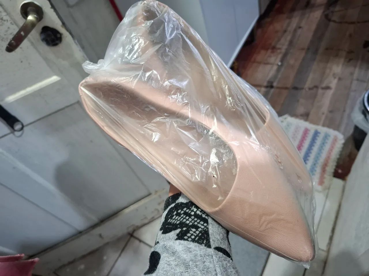 VENDO SAPATO USADO UNICA VEZ - Foto 3