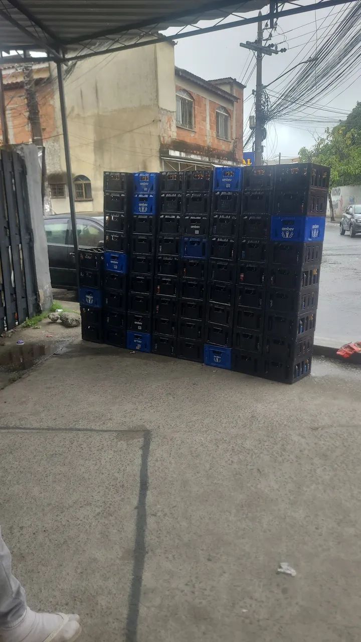 Caixas de cerveja ambev