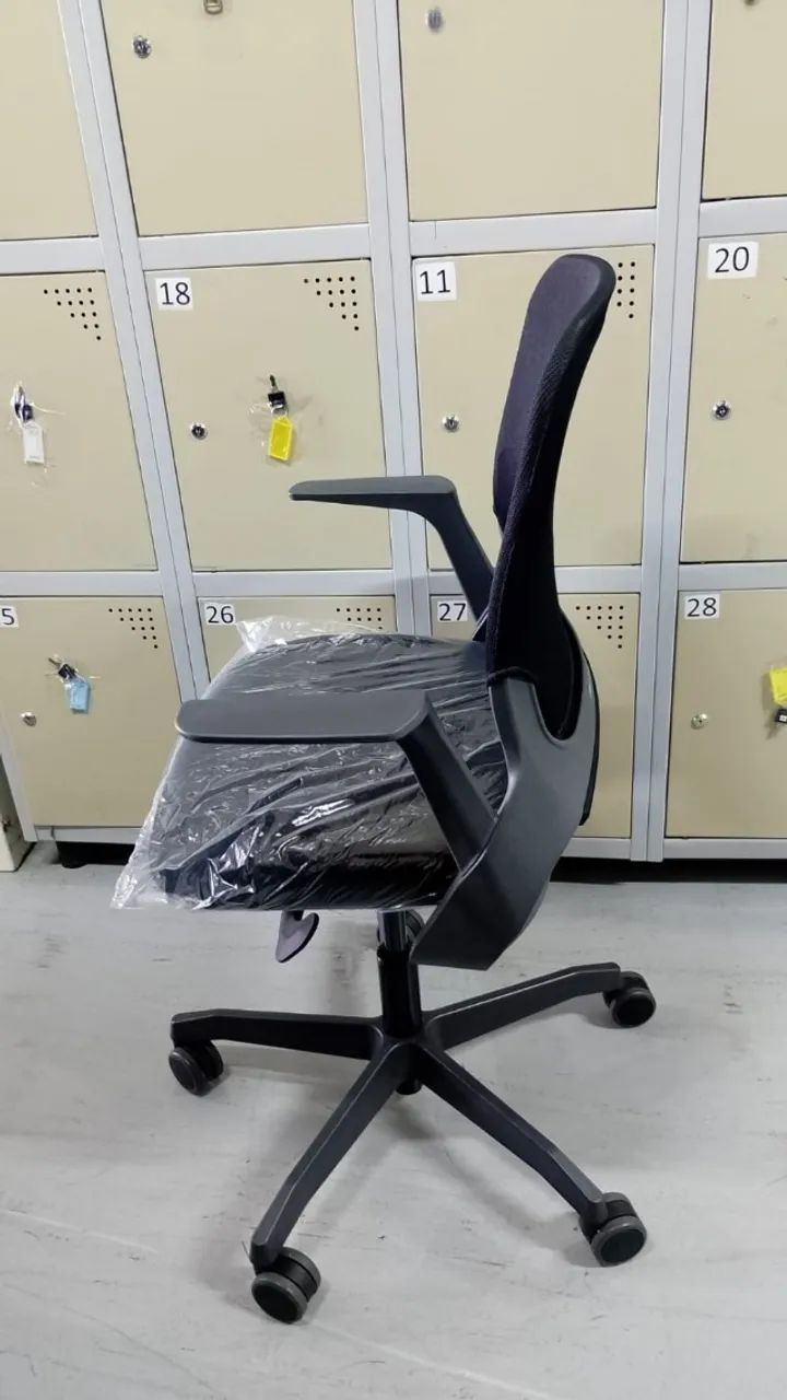 Cadeira de Escritório  - My Chair da Marca Flexform. - Foto 4