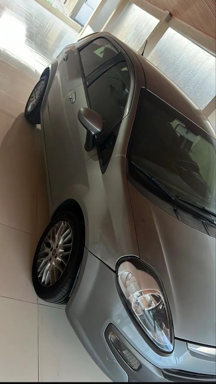 Fiat Punto Essence 1.6 Flex 16V 5P 2013 - Foto 2