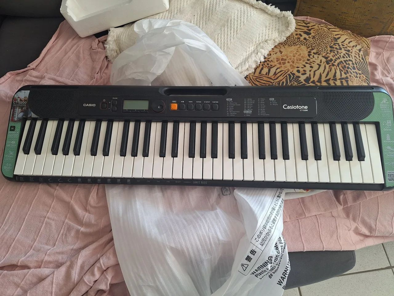 Teclado musical Casio Ct S200 na caixa - Foto 5