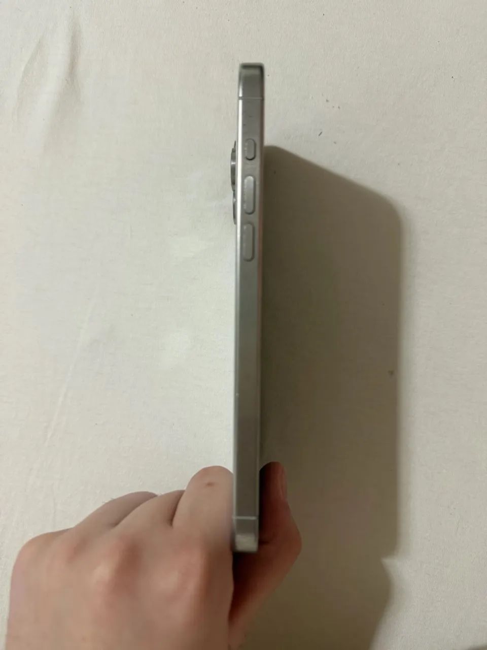 IPHONE 15 PRO MAX BRANCO - Foto 3