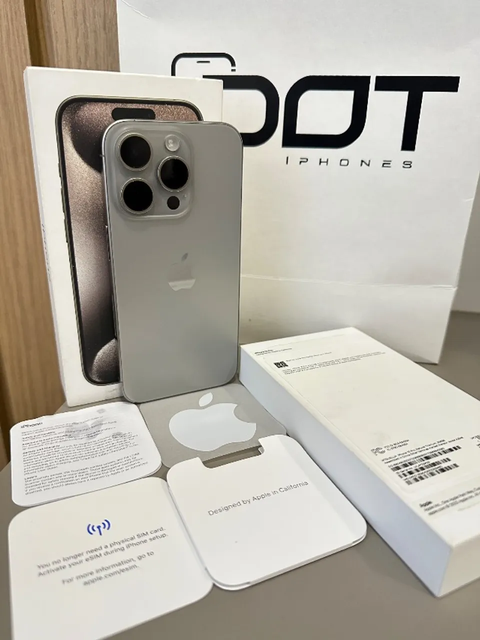 iPhone 15 Pro 256gb Black Titanium - Caixa original - Celulares e