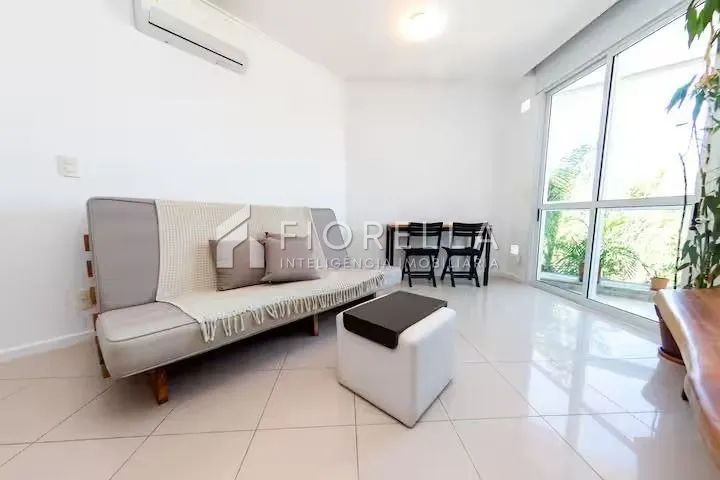 Apartamento mobiliado 01 dormitório e 01 vaga de garagem - Morro Das Pedras/Florianópolis - Foto 3