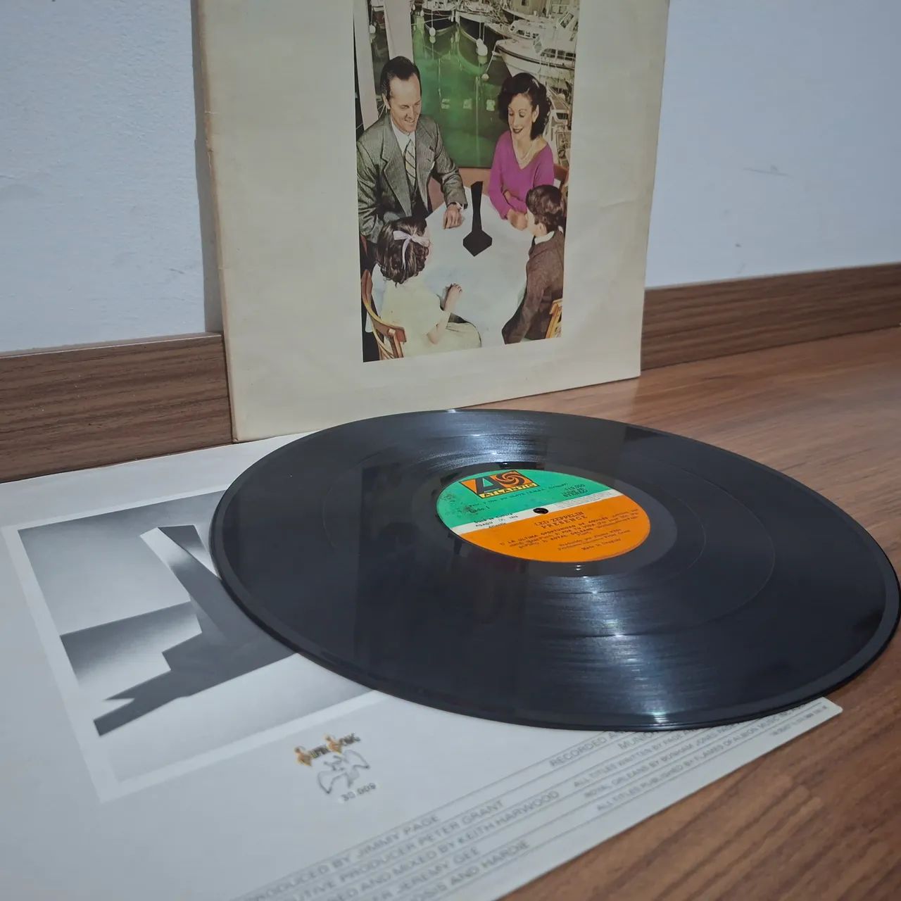 !IMPORTADO! LP Presence / Led Zeppelin  - Foto 4