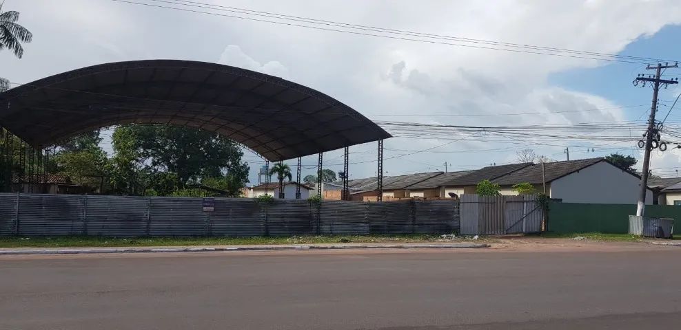 EM BENEVIDES: VENDE-SE TERRENO NO CENTRO
