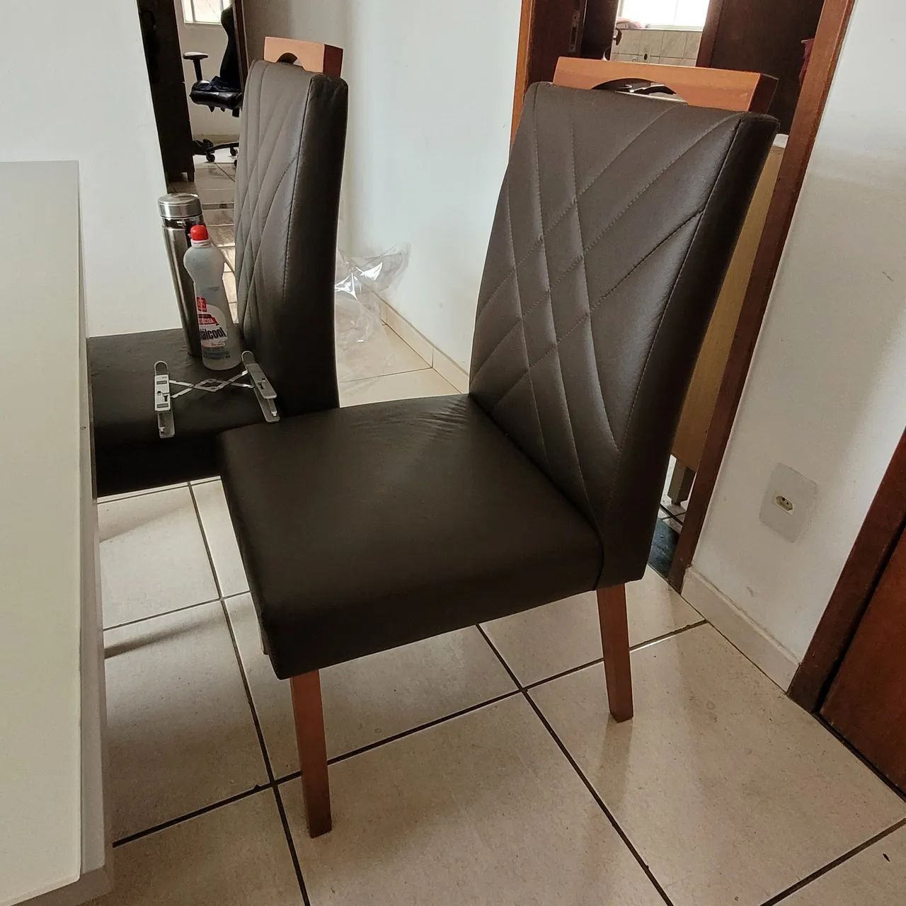 Mesa de vidro de 6 cadeiras - Foto 2