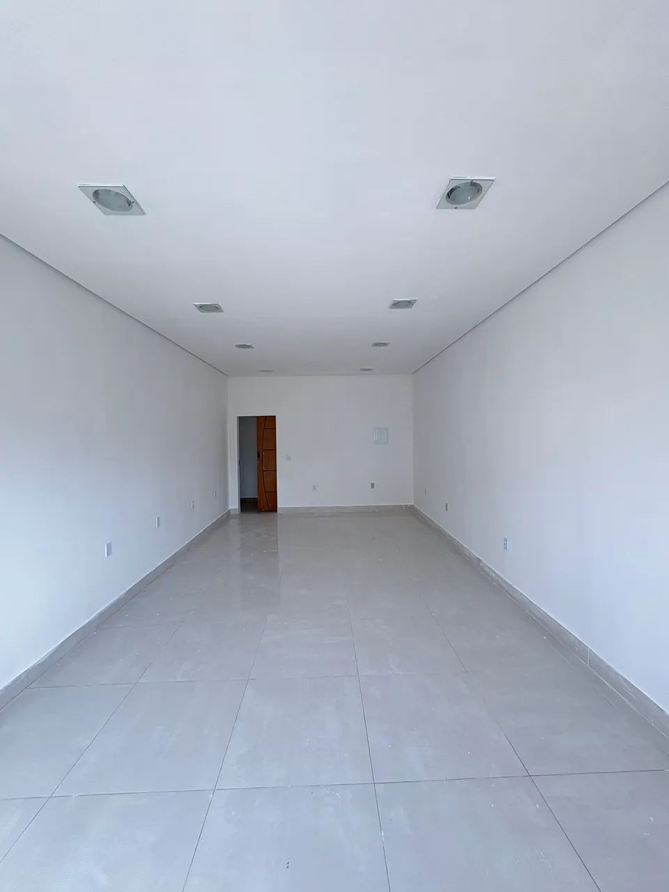 EXCELENTE SALA COMERCIAL NO CENTRO DE FRAGOSO - Foto 5