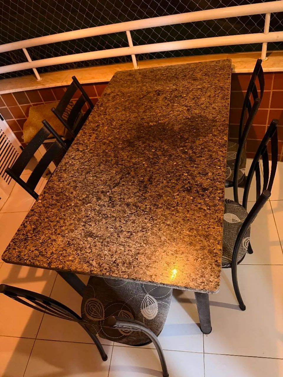 Mesa de granito em otimo estado  - Foto 5