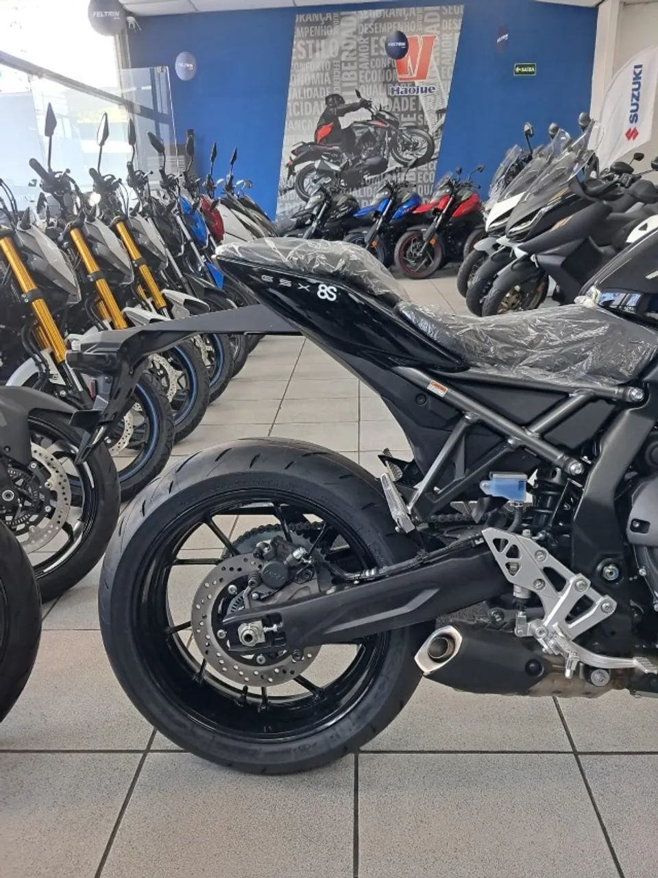 SUZUKI GSX-8S  - Foto 3
