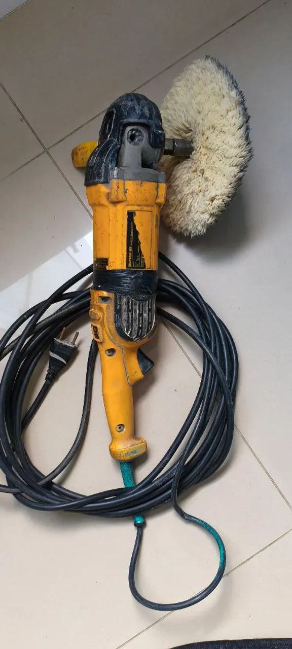 Politriz Dewalt 127v