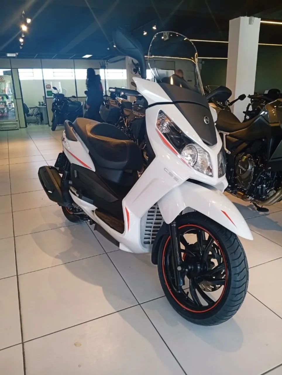 DAFRA  SYM CITYCOM 300i  COMPLETA C/ ABS - Foto 2