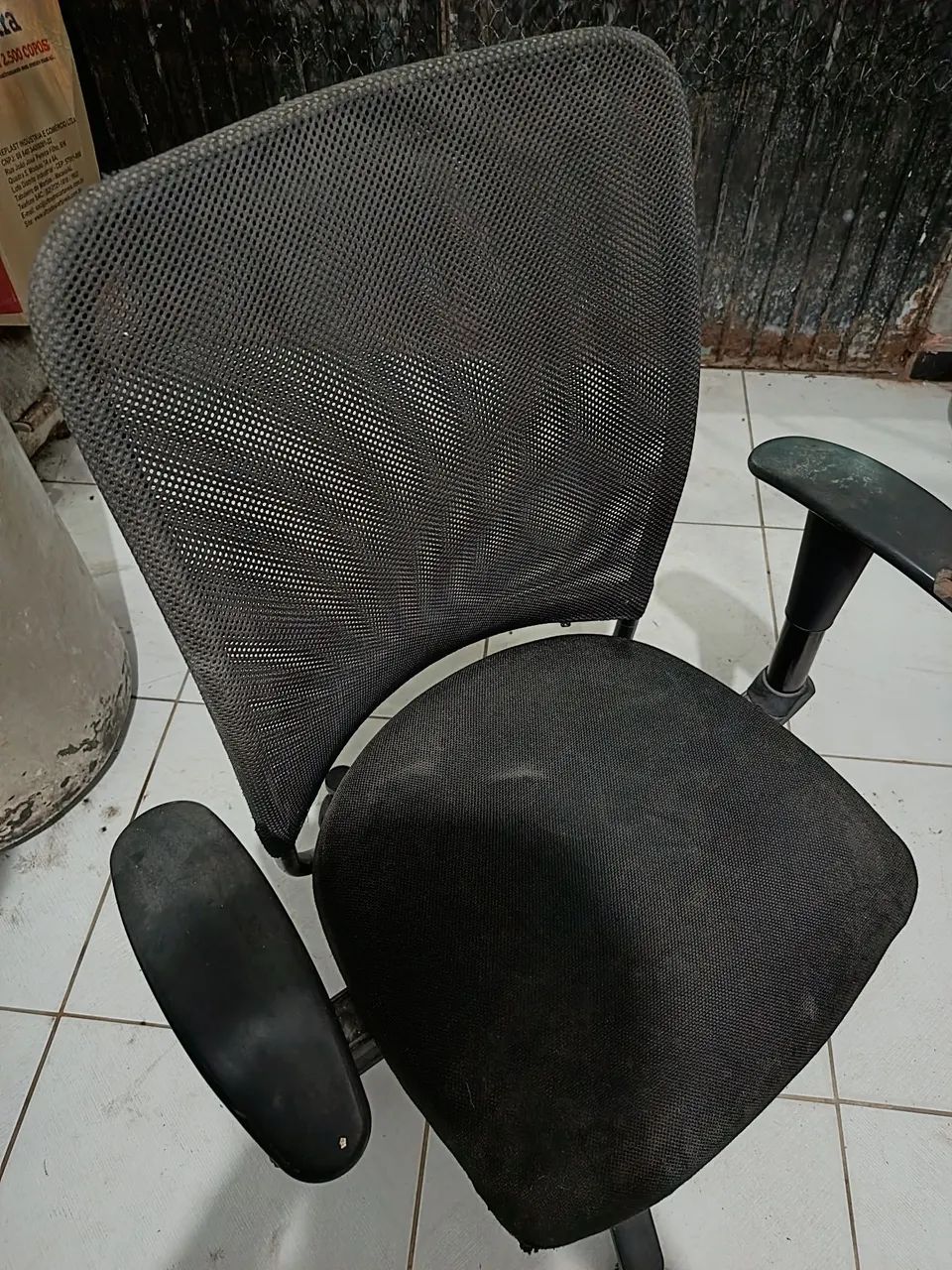 Cadeira de escritório - Foto 2