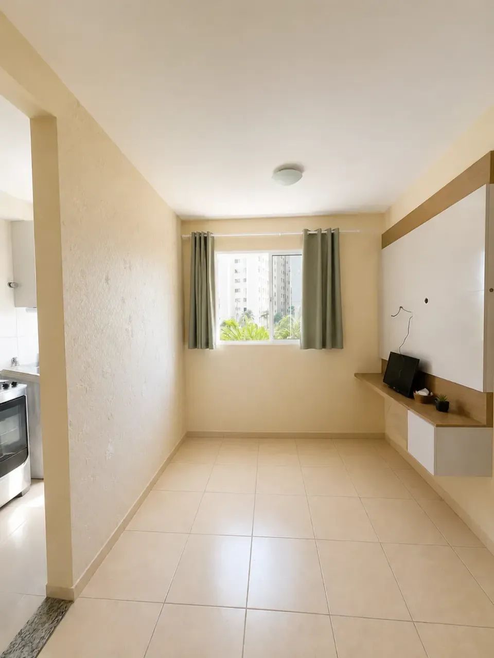 Apartamento Mobiliado 2 Quartos com Elevador em Colina de Laranjeiras