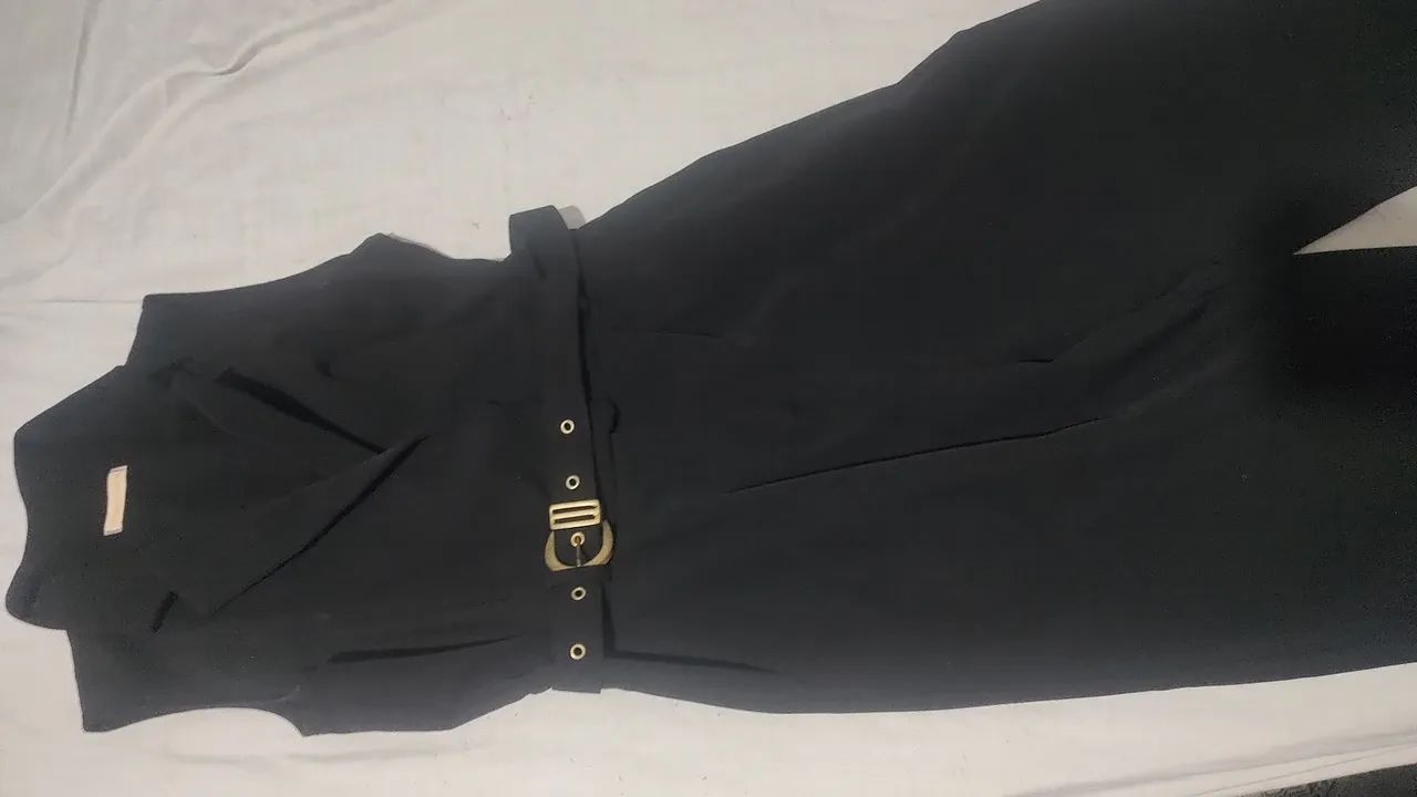 Macacão preto básico e elegante  - Foto 2