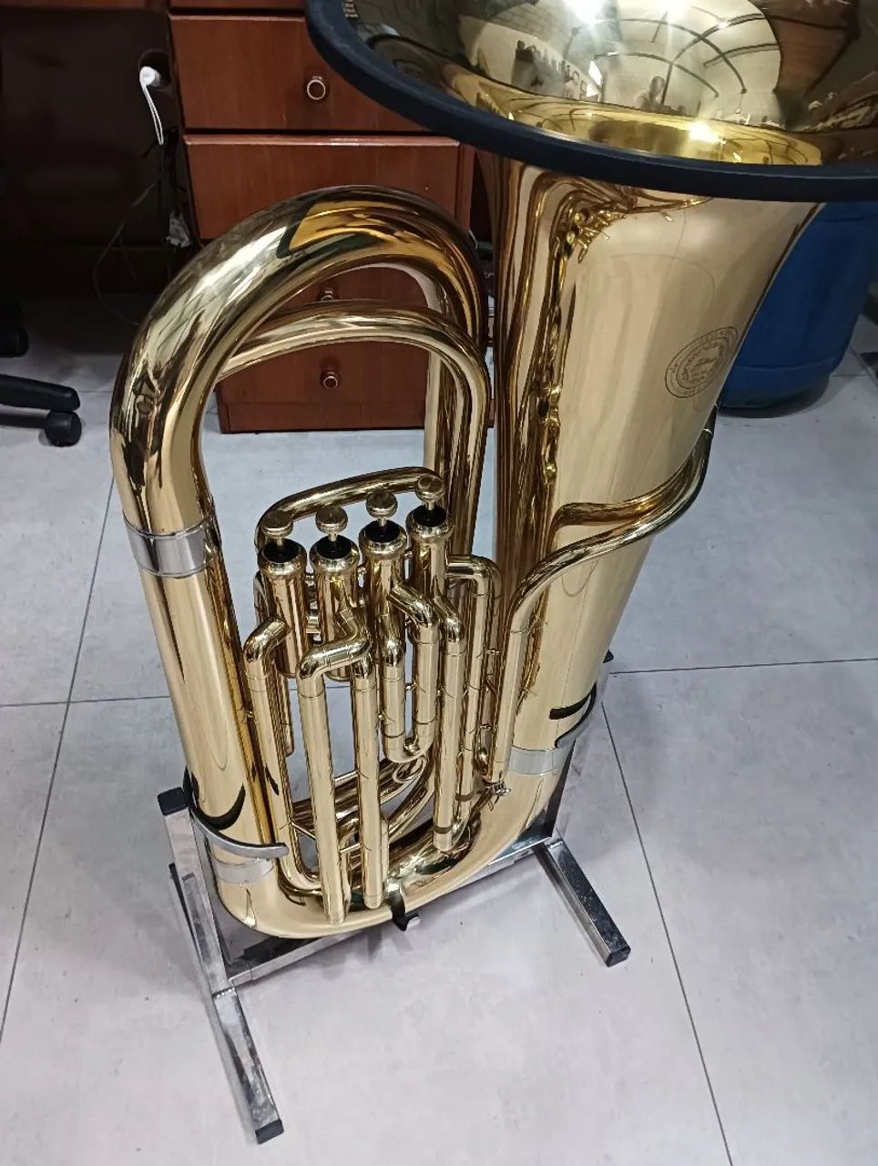 Tuba si bemol 4 pistos semi nova