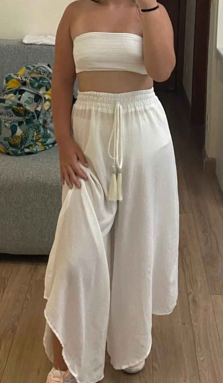 conjunto branco calça e top