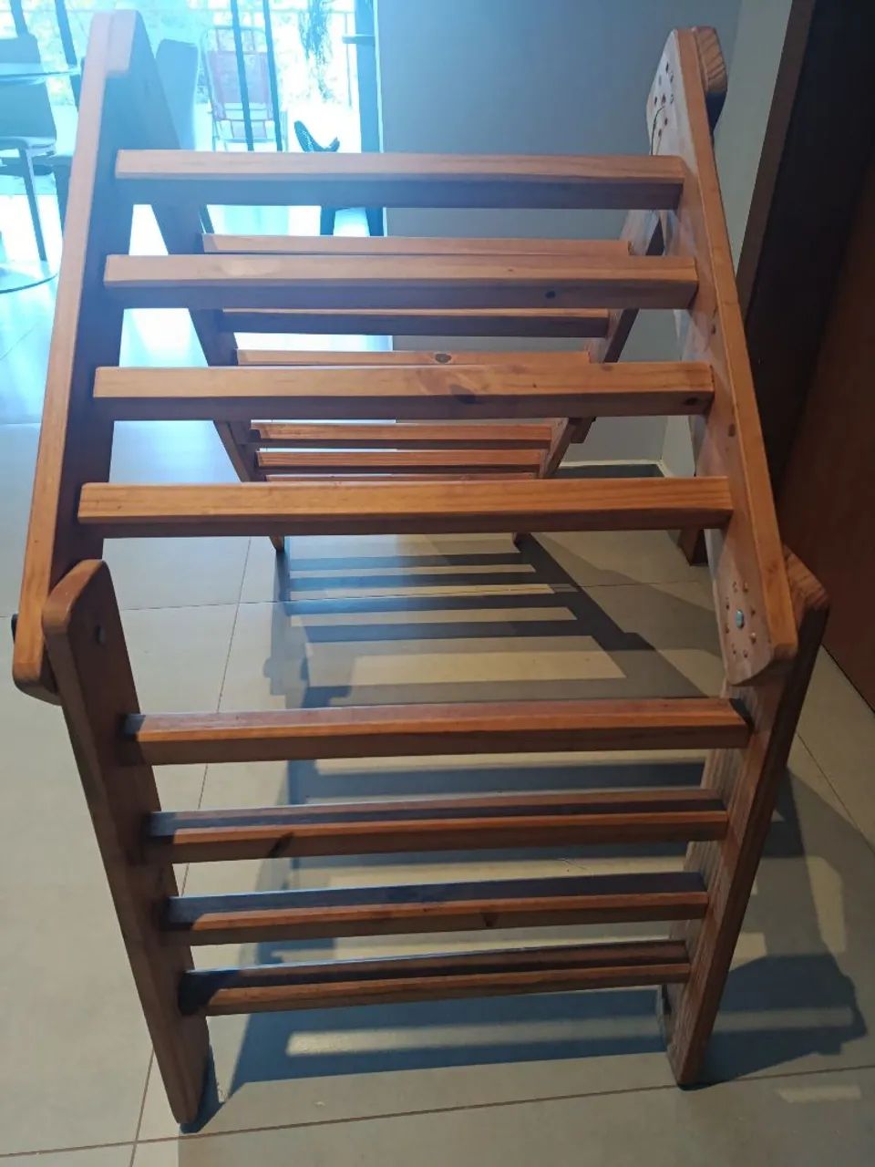 Triângulo Pikler Montessori 