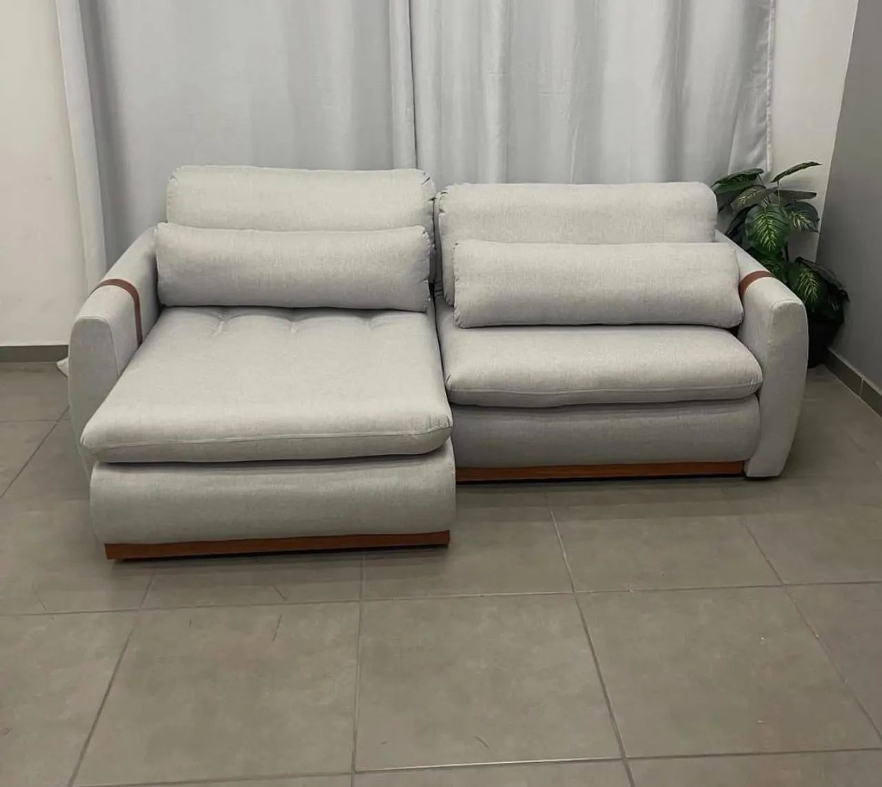 Sofá Theo Modelo 3 em 1 / SOFÁ CAMA, RETRÁTIL E RECLINÁVEL/ Largura 2.30