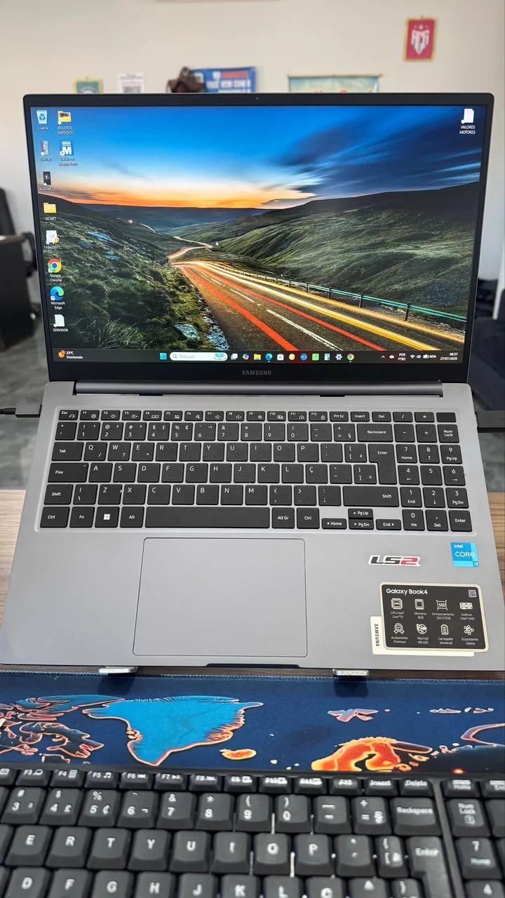 Notebook galaxy book 4 i3 semi novo