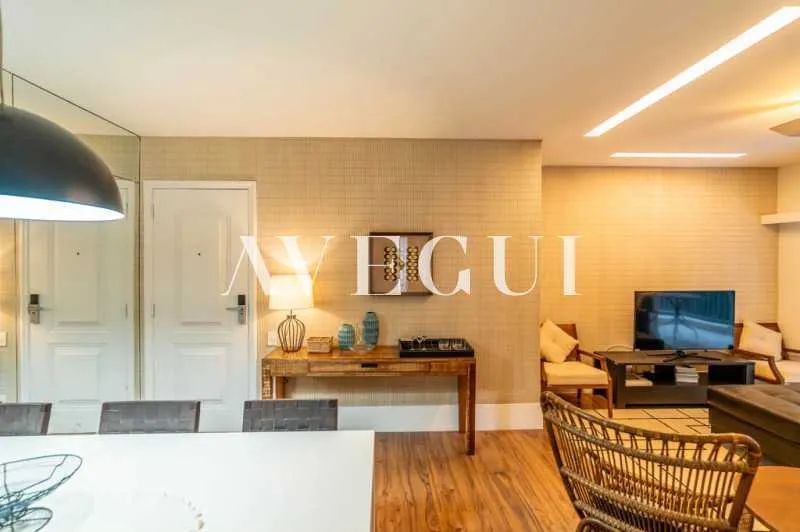 Apartamento : / Residencial / Copacabana