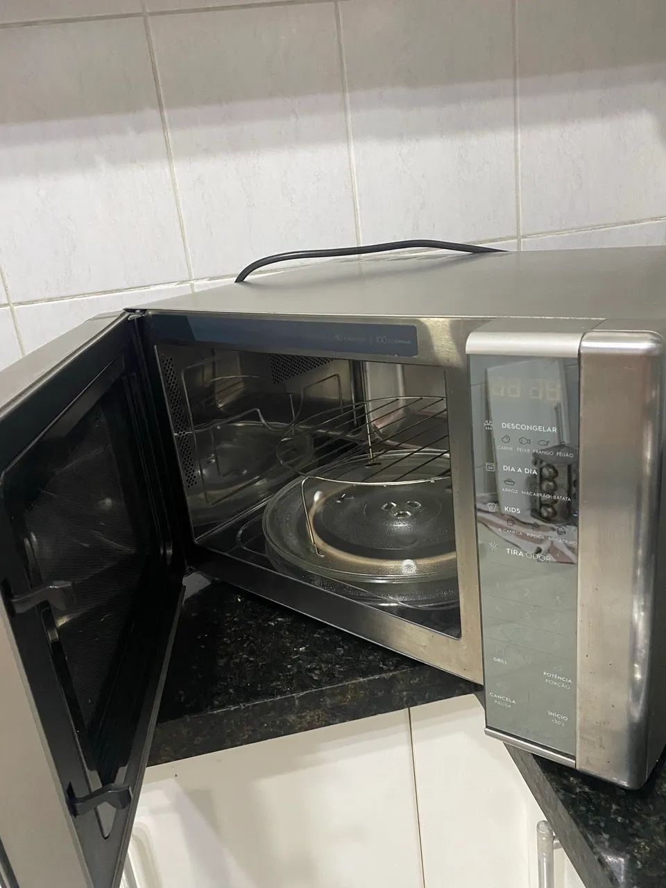Microondas eletrolux Modelo ME41X - Foto 2