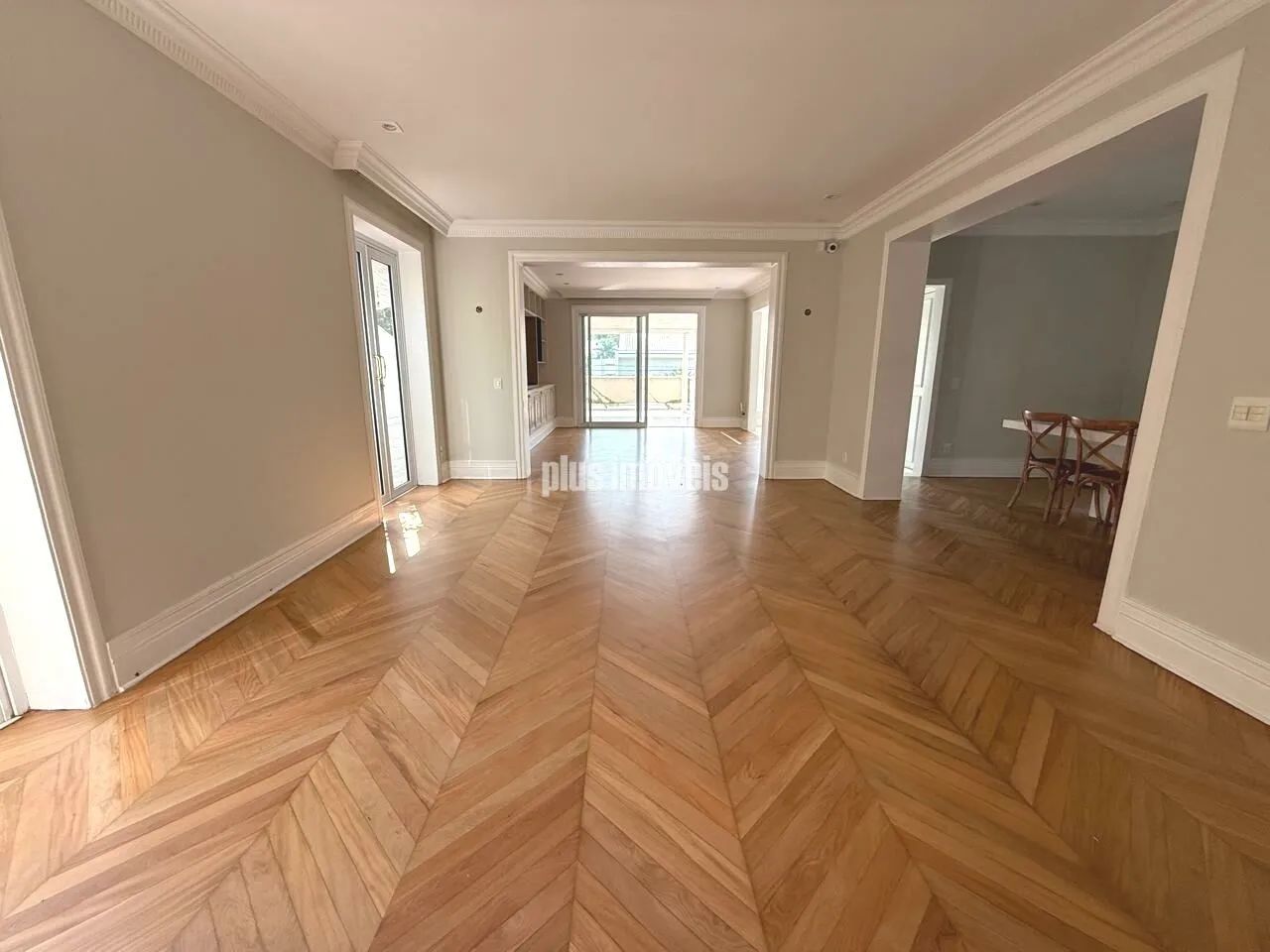 Casa Exclusiva no Pacaembu - Pronta para Morar com Conforto, Sofisticação e Segurança