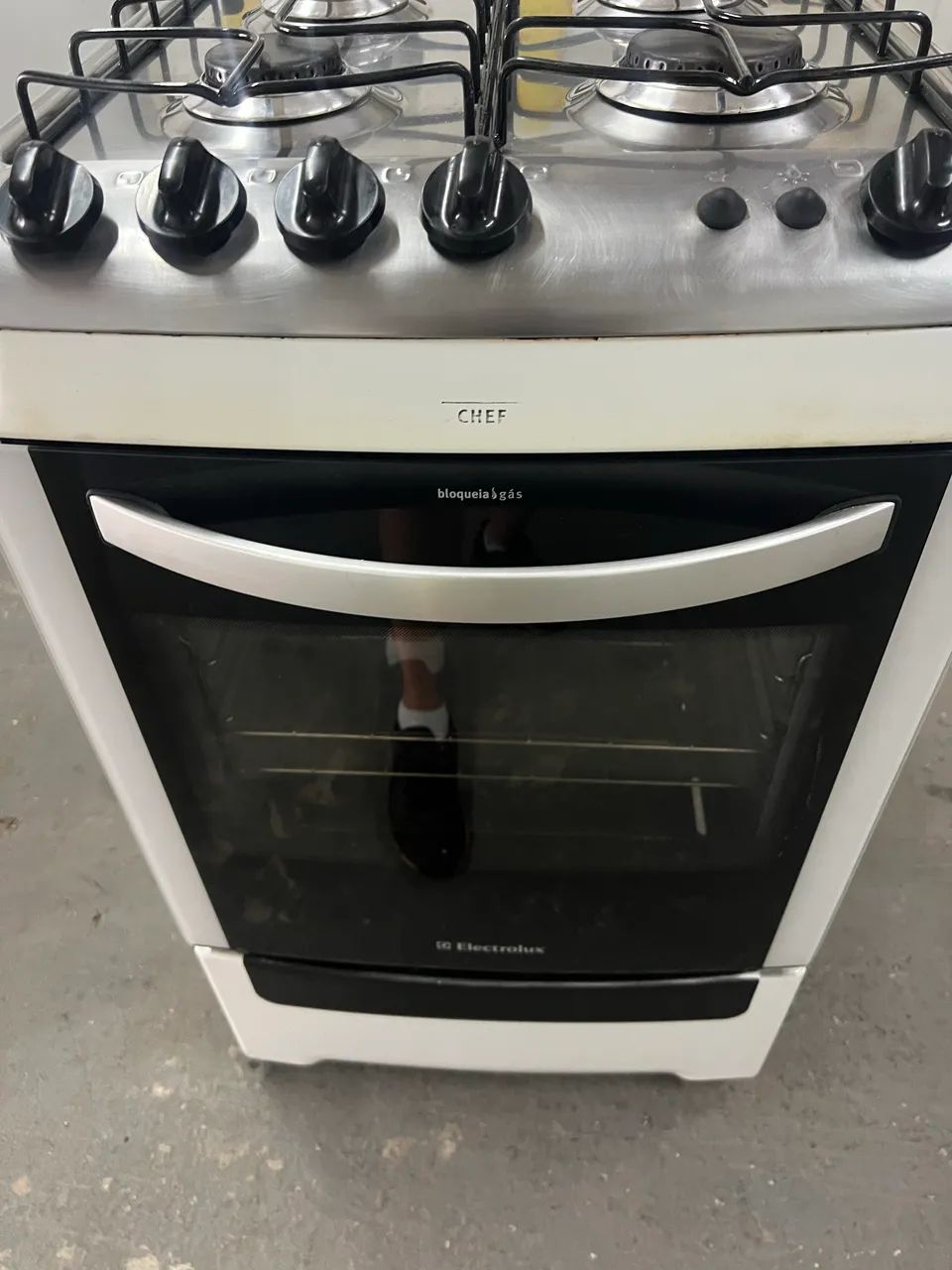 Fogão 4 bocas Electrolux elétrico. - Foto 4