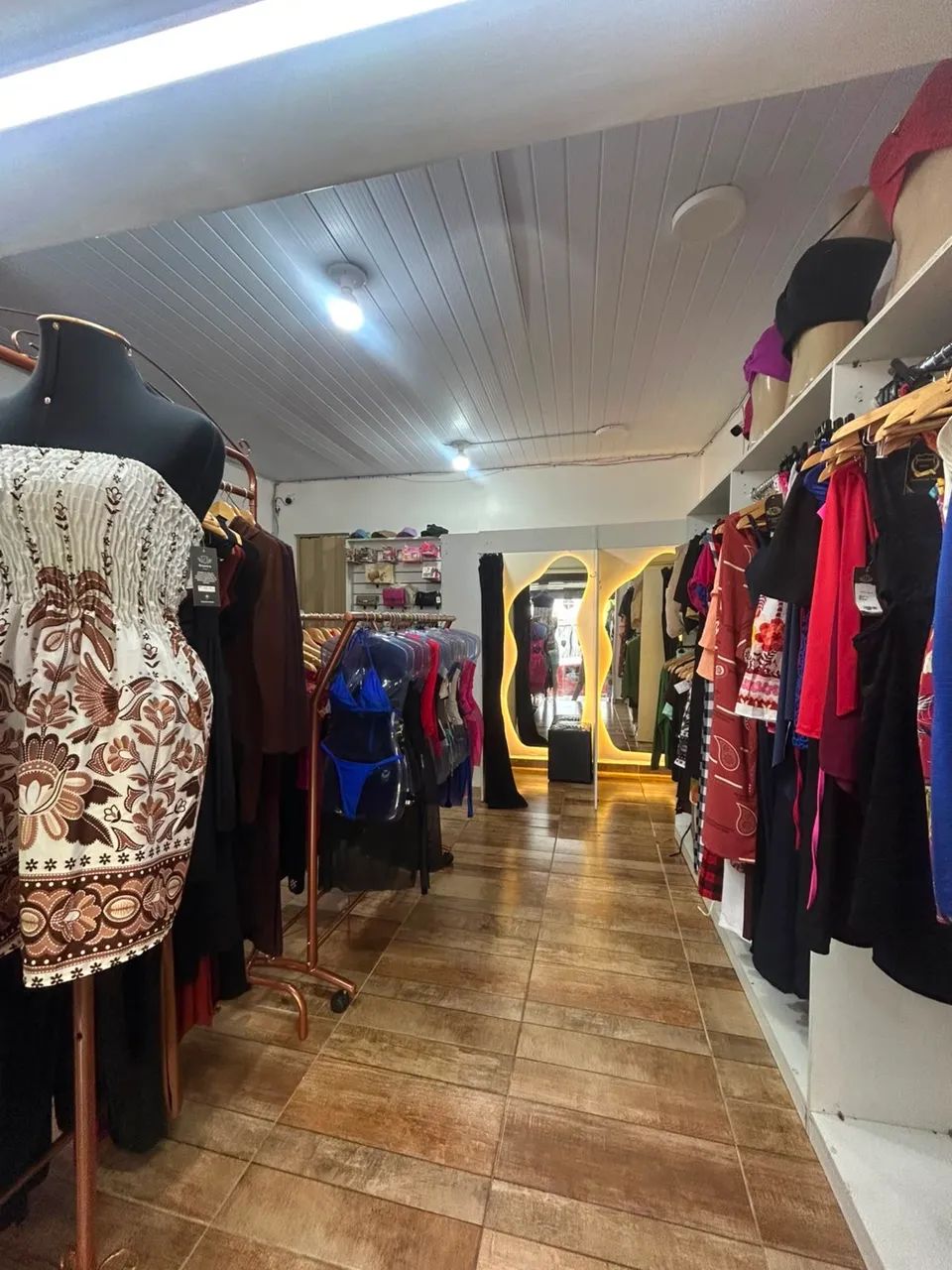 Vendo loja de roupa no Manoa  - Foto 5