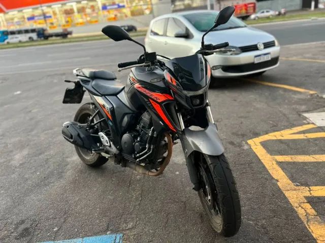 VENDO 23.900 - Foto 2