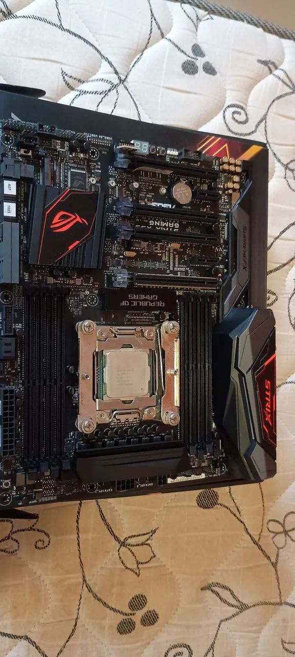 Asus Rogue Strix Gaming x99   - Foto 3