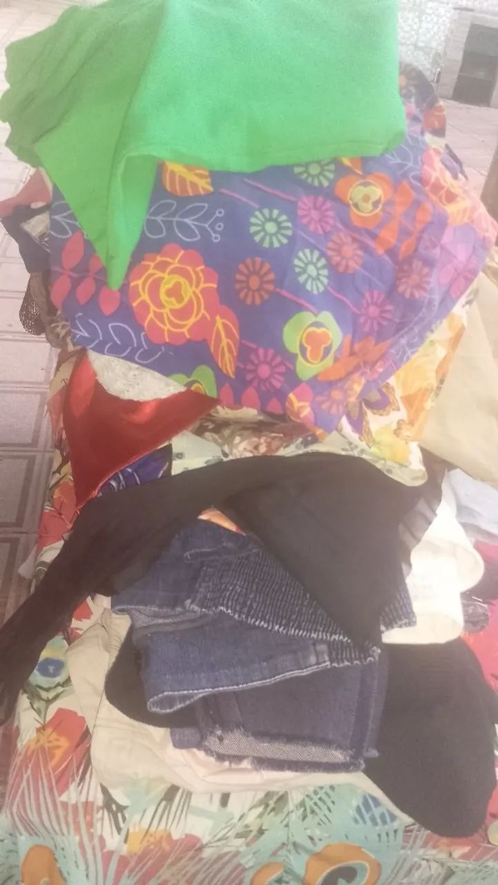 Lote de roupas - Foto 5