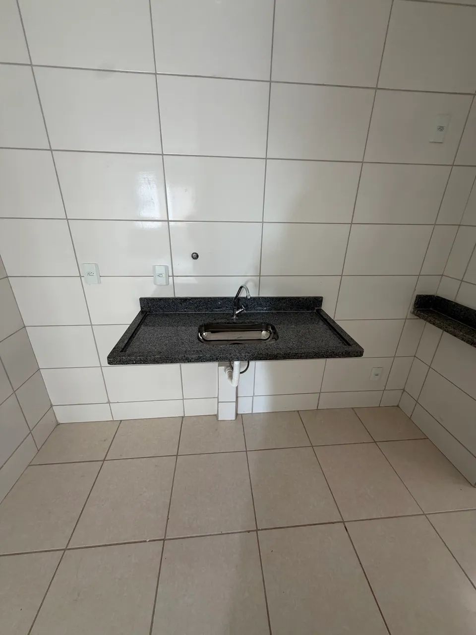 ALUGA-SE APARTAMENTO  - Foto 4