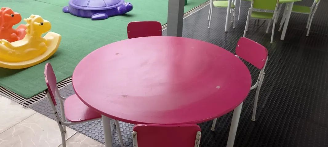 MESA INFANTIL COM CADEIRAS - Foto 3