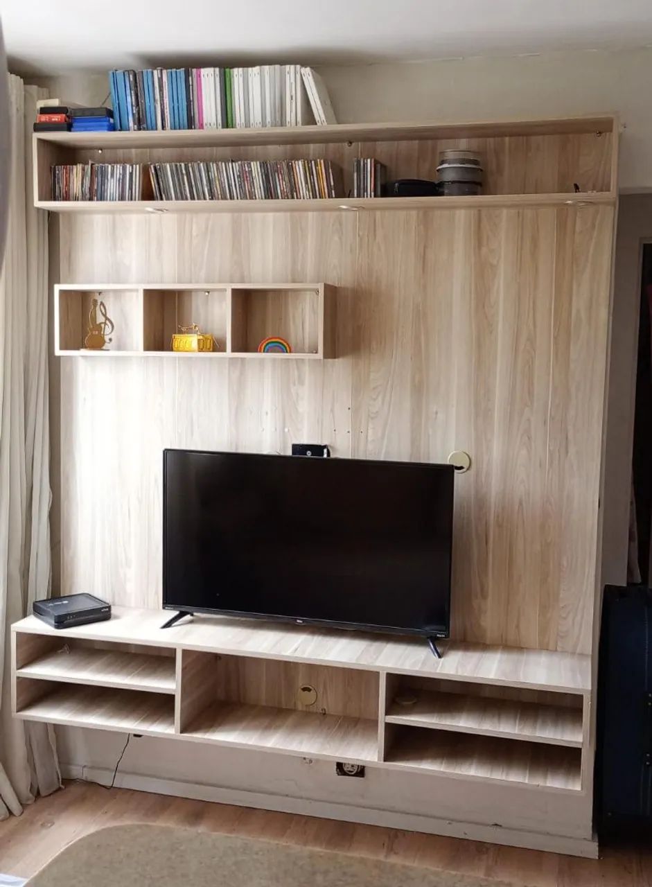 PAINEL COM RACK E PRATELEIRAS 100% MDF COR NOCE CALIFÓRNIA  - Foto 3