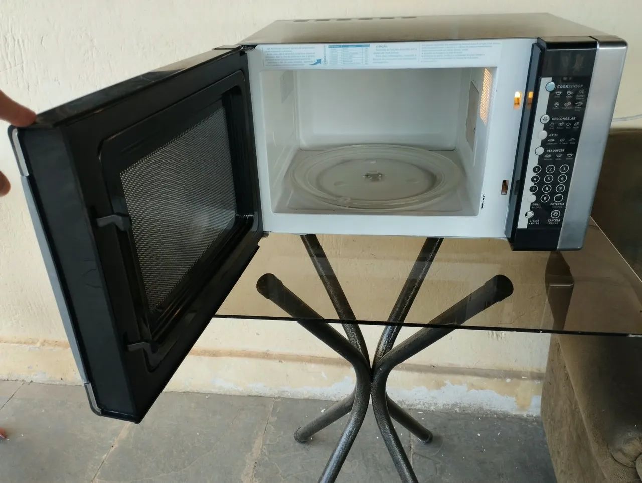 Microondas Electrolux Cooksensor com grill 28 litros  - Foto 2