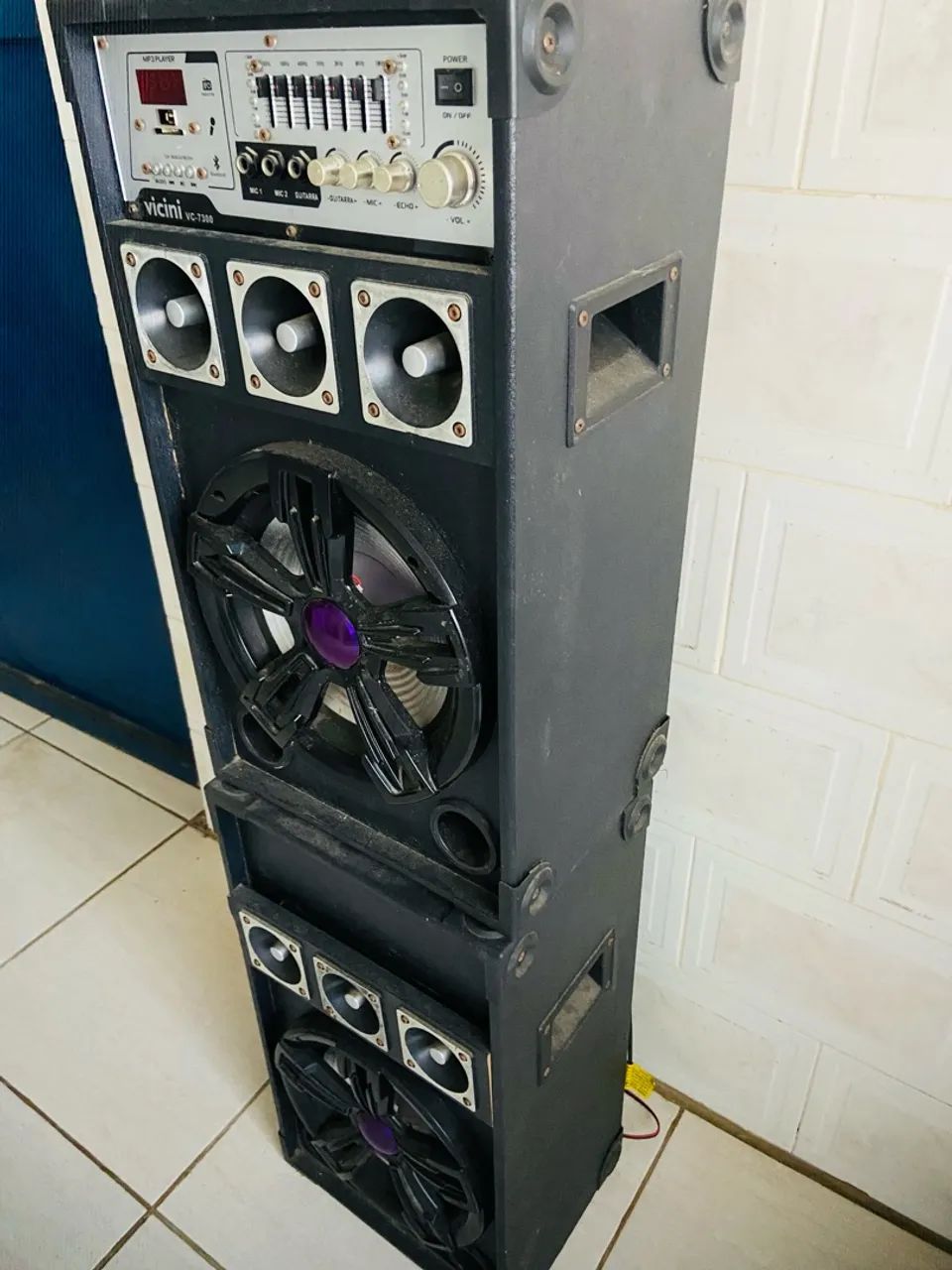 Vendo caixa de som dupla com Bluetooth  - Foto 2