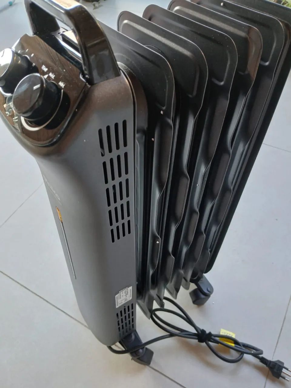 Aquecedor Elétrico a Óleo Philco - Foto 3