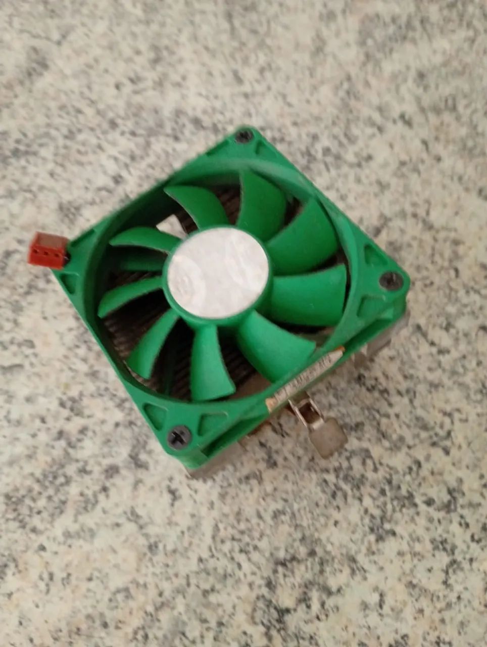 Cooler e dissipador AMD XP 3000 12V AC. - Foto 2